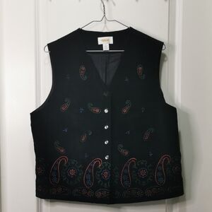 Women’s Black Embroidered Paisley Button-Front Vest